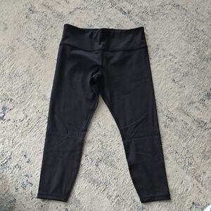 Athleta Womens Elation Train 7/8 Tight Black Leggings